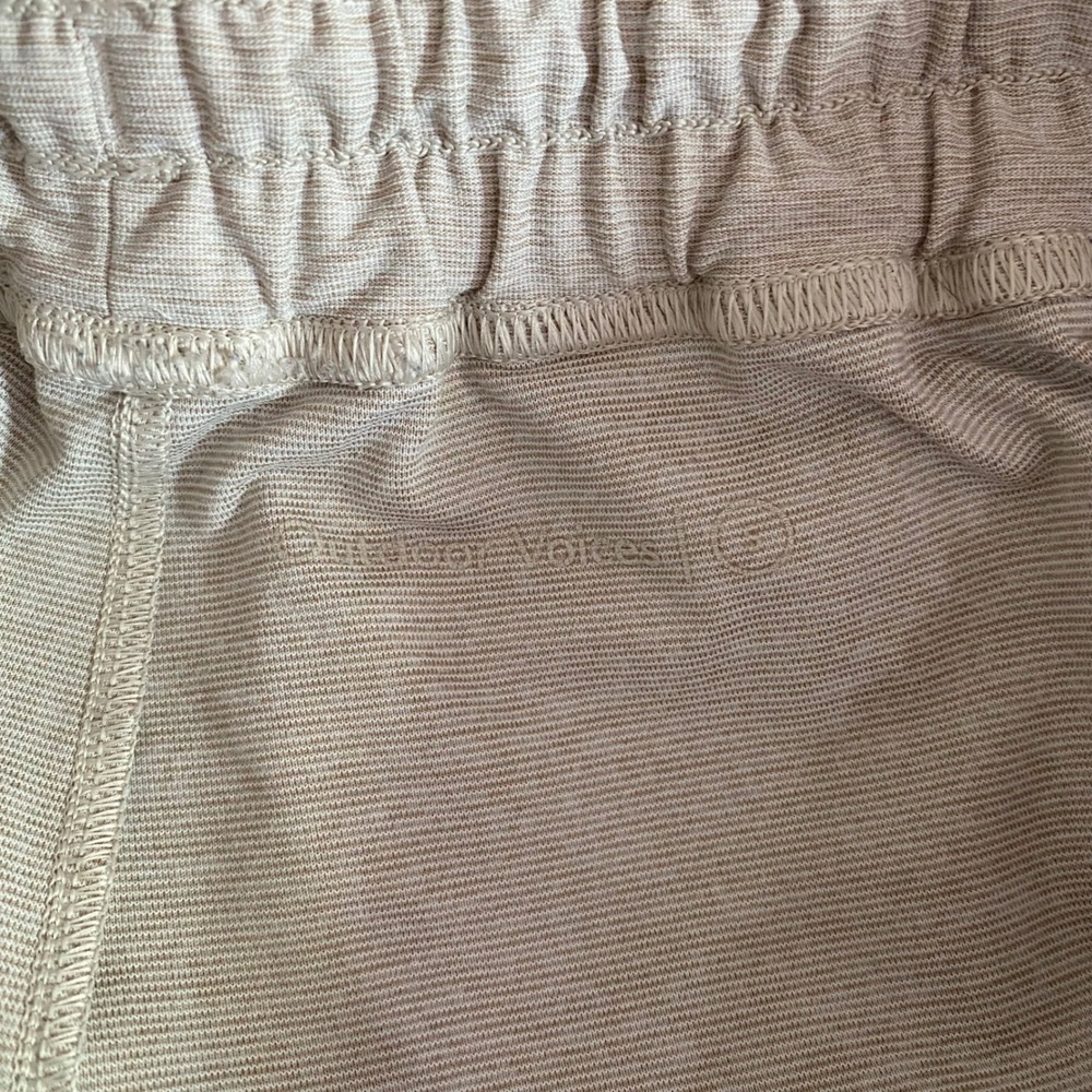Outdoor Voices Mens CloudKnit 7 inch Shorts Oatmeal Heather Beige Small Unlined - Picture 3 of 4
